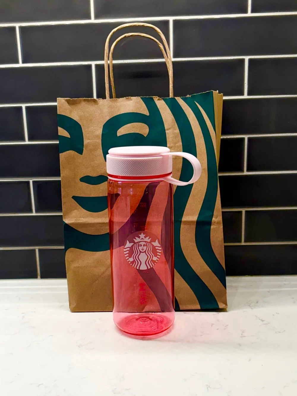 Starbucks - SUMMER 2026 PINK DRINK COLLECTION - PINK SIREN WATER BOTTLE